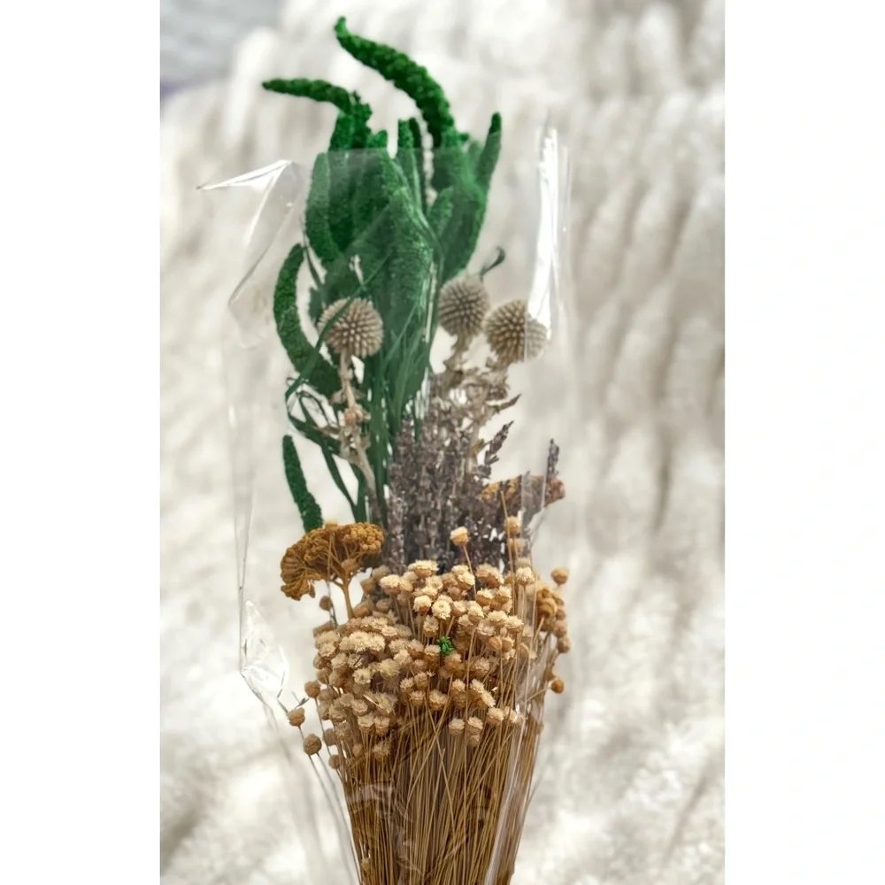 New West Elm Mixed Dried Flower Floral Bouquet
